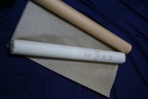 美濃和紙　障子紙　わらび　伝統表装　薄美濃　美須紙　宇田紙　表装直し　しみ抜き 裏打ち　鳥の子　離宮　松苑　御幸　布裏　本紙裏　総裏　ホットメルト　　　　　　　とうき軸先　潤のり　防虫香　潤印　下張り　七福　聚楽　寒牡丹　月印雪印　 梅月　雲龍紙　提灯紙　落水紙　紅葉　笹　　楮紙　　　後藤紙店　ごかみ