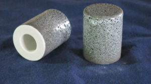 陶器軸先　シミンエース手漉き美濃和紙 美濃和紙落水和紙bijutsushi 美濃和紙落水金箔入り和紙bijutsushi 楮１００㌫ 楮１００㌫美濃和紙　障子紙　わらび　伝統表装　薄美濃　美須紙　宇田紙　表装直し　しみ抜き 裏打ち　鳥の子　離宮　松苑　御幸　布裏　本紙裏　総裏　ホットメルト　　　　　　　とうき軸先　潤のり　防虫香　潤印　下張り　七福　聚楽　寒牡丹　月印雪印　 梅月　雲龍紙　提灯紙　落水紙　紅葉　笹　　楮紙　　　後藤紙店　ごかみ機械漉き和紙　美濃和紙　茶入り　薄緑　印刷可能　後藤紙店　ごかみ